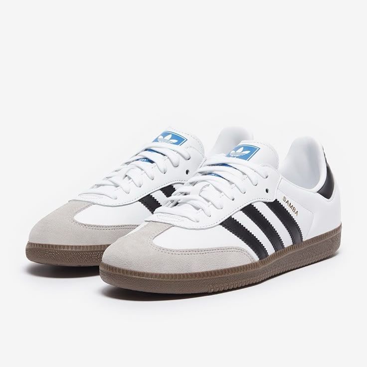 Adidas Sneakers